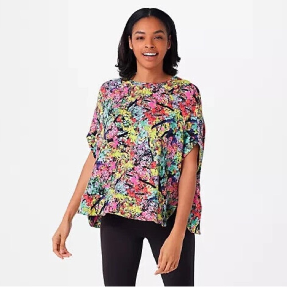 Soulgani Active Abstract Floral Poncho Top Yoga Women's Sz Small Heart of It All